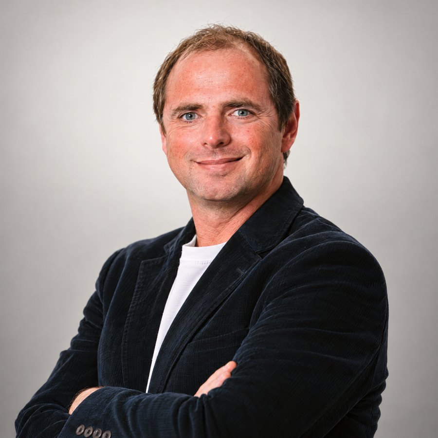 César Borja